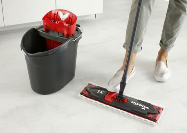 Kvast med teleskopskaft Vileda ULTRAMAX XL platt 42cm