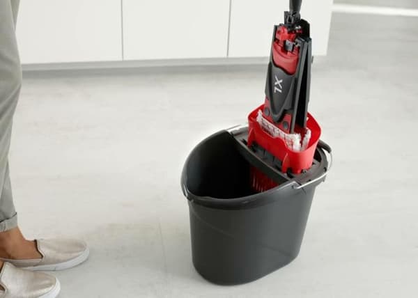 Kvast med teleskopskaft Vileda ULTRAMAX XL platt 42cm