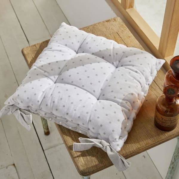 Quiltad sits - TODAY - CHARME - Constance-tryck - 40 x 40 cm