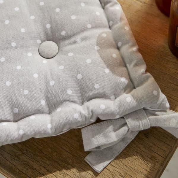 Quiltad sits - TODAY - CHARME - Constance-tryck - 40 x 40 cm