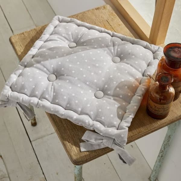Quiltad sits - TODAY - CHARME - Constance-tryck - 40 x 40 cm