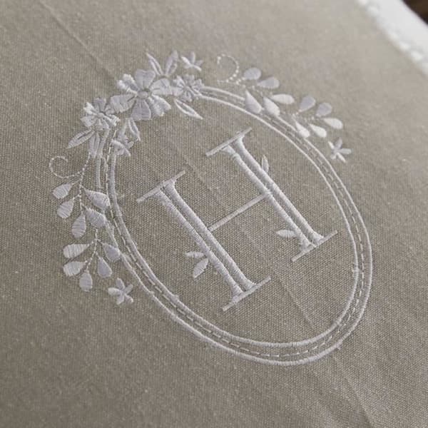 Kudde - IDAG - CHARME - Slub x Chambray x Berenice Broderi - 40 x 40 cm