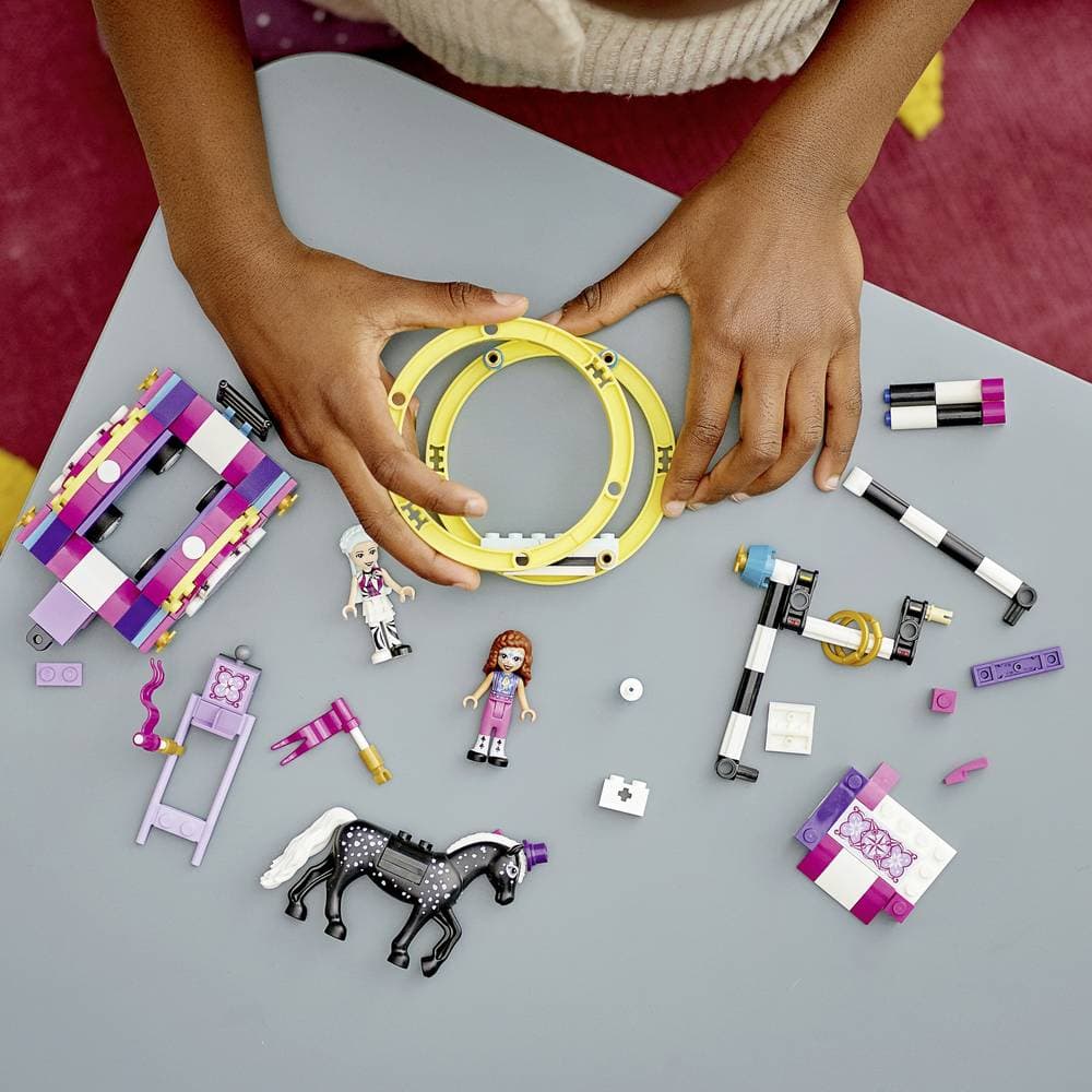 LEGO® FRIENDS 41686 Magisk akrobatikshow