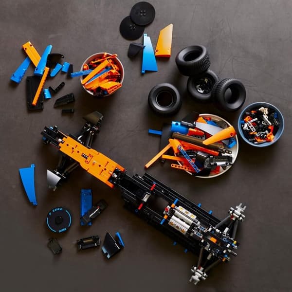 Lego Technic 42141 McLaren Formula 1 -kilpa-auto