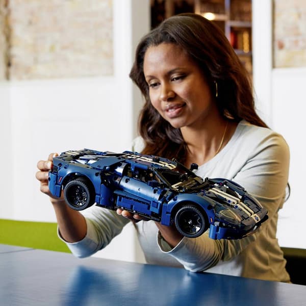 LEGO® TECHNIC 42154 Ford GT 2022