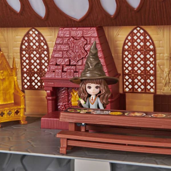 Harry Potter Linna Magical Minis Hogwarts Monivärinen
