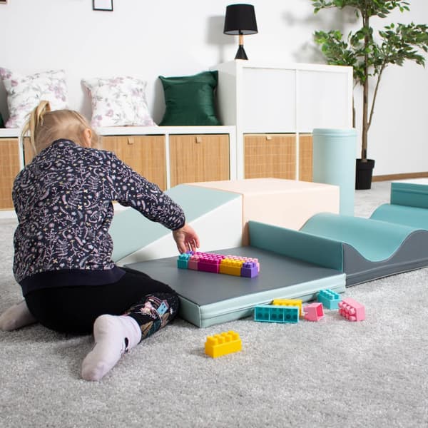 IGLU Soft Play 7 delar skumkrypande hjälpmedel mjuka byggstenar för barn 1 - 3 åringar ljus pastell