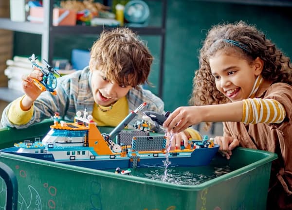 LEGO CITY 60368 ARCTIC EXPLORER SHIP