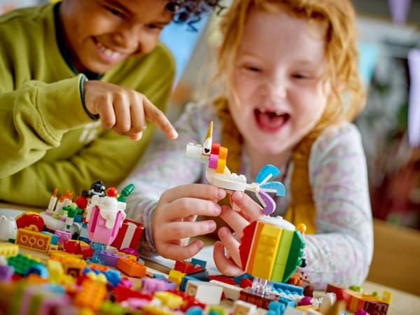 LEGO CLASSIC 11029 CREATIVE JUHLARAKSI