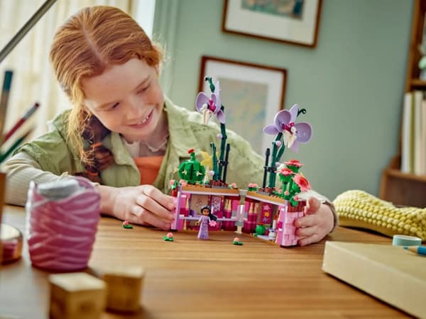LEGO DISNEY 43237 Isabelas urtepotte