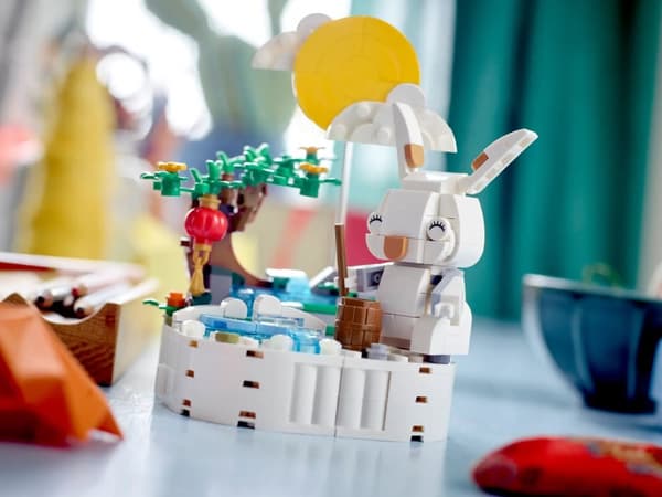 LEGO Celebration Moon Rabbit 40643