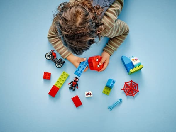 Blokerer LEGO DUPLO 10424 Spins motorcykeleventyr