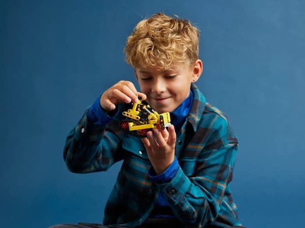 LEGO TECHNIC 42163 HEAVY-DUTY BULLDOZER