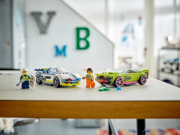 LEGO CITY 60415 POLITIBIL OG MUSKELBILJAG