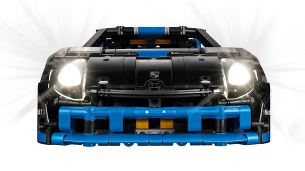 LEGO Technic 42176 Porsche GT4 e-Performance racerbil