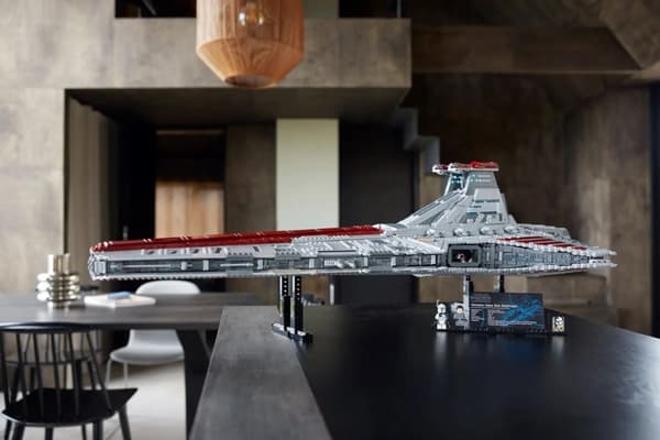 LEGO STAR WARS 75367 Venator-klasse Republic Attack Cruiser (Ultimate Collector Series)