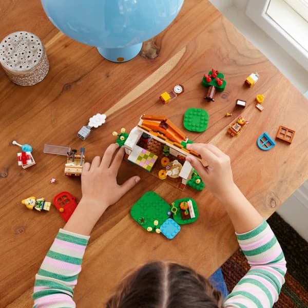 Lego Animal Crossing 77049 Isabelles husbesök