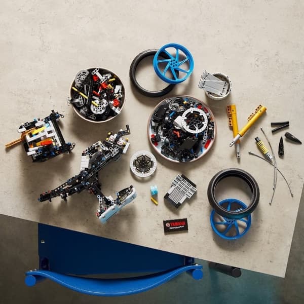 Lego Technic 42159 Yamaha MT-10 SP
