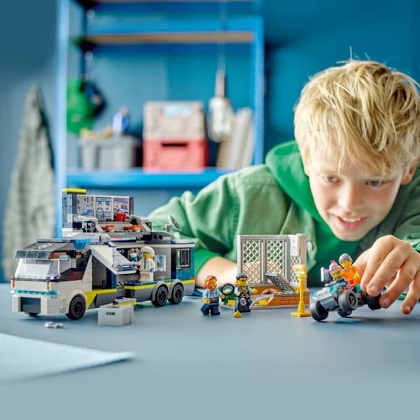 Lego City 60418 politilaboratorium i lastbil