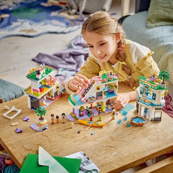 Lego Friends 42604 Heartlake City Shopping Center