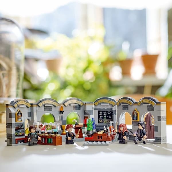 Lego 76431 Harry Potter Hogwarts potions lektion