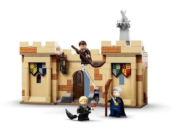 LEGO HARRY POTTER 76395 HOGWARTS: FØRSTE FLYVENDE LEKTION