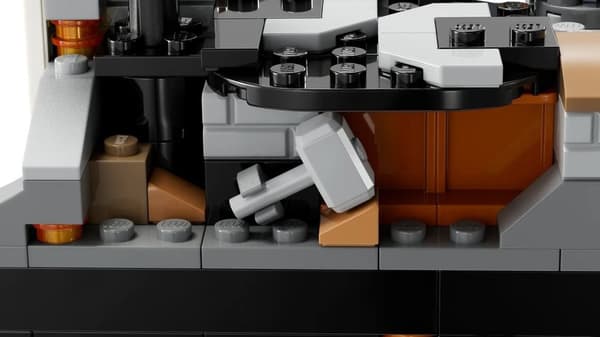 LEGO MARVEL 76266 LOPPUPELIN VIIMEINEN TAISTELU