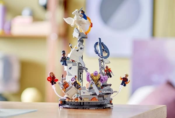LEGO MARVEL 76266 LOPPUPELIN VIIMEINEN TAISTELU