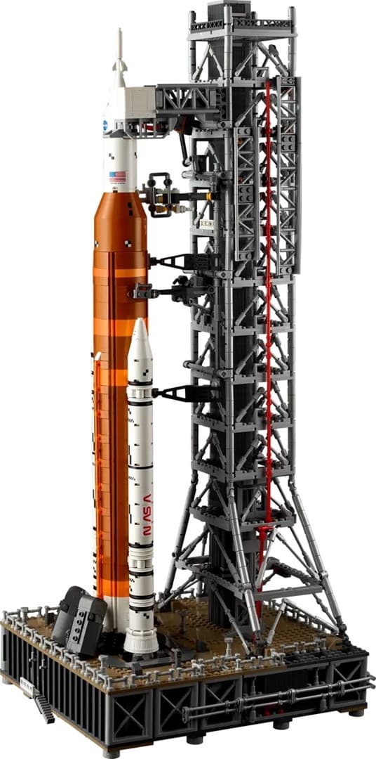 LEGO Icons 10341 NASA Artemis SLS Rocket