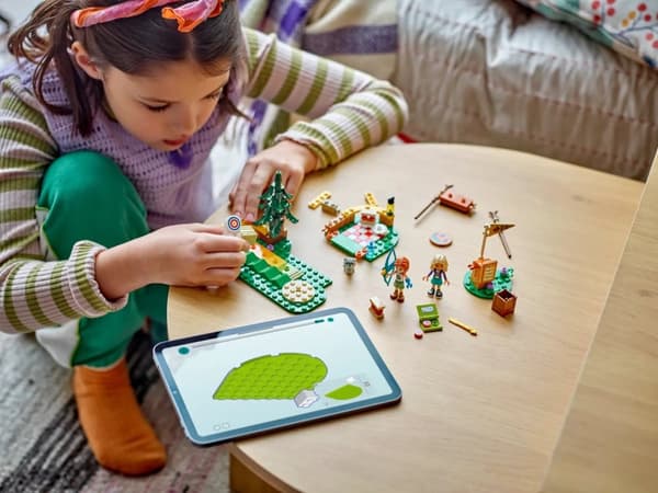 LEGO Friends 42622 Ampumarata kesäjousiammuntaleirillä