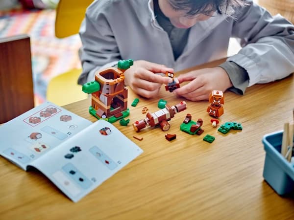 LEGO SUPER MARIO 71433 Goombas lekplats