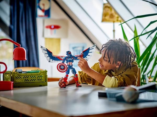 LEGO MARVEL 76296 Uusi Kapteeni Amerikka -rakennusfiguuri