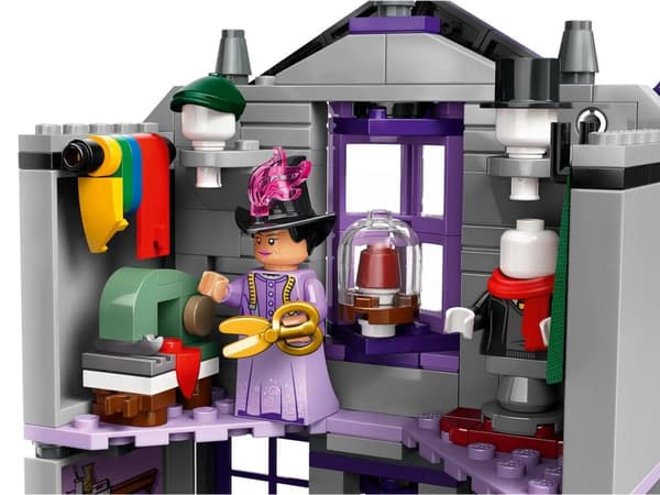 LEGO HARRY POTTER 76439 Ollivanders & Madam Malkins klädnader