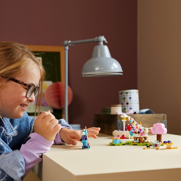 Lego Animal Crossing 77046 Julianin syntymäpäiväjuhlat