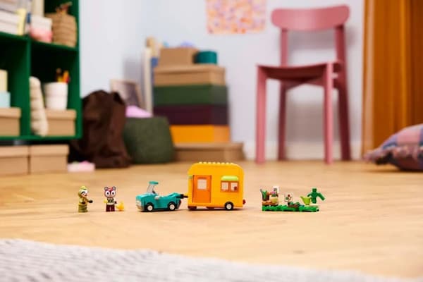 LEGO ANIMAL CROSSING 77054 Leifs Caravan & Have Shop