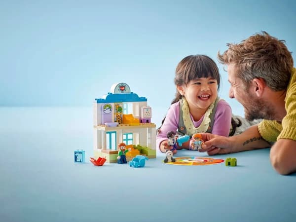 LEGO DUPLO 10449 Første gang: Besøg hos lægen