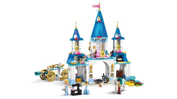 LEGO DISNEY PRINCESS 43275 Cinderella's Castle ja hevosvaunut
