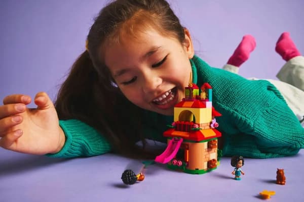 LEGO DISNEY 43261 Encanto Mini House