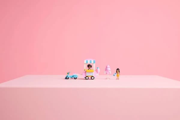 LEGO FRIENDS 42643 Cotton Candy -teline ja skootteri