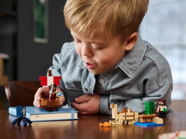 LEGO MINECRAFT 21259 Merirosvolaivamatka