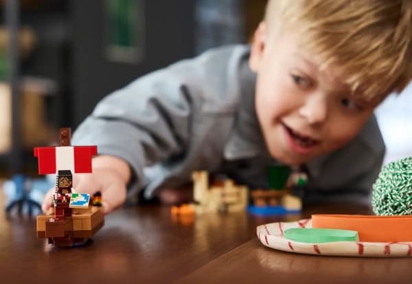 LEGO MINECRAFT 21259 Merirosvolaivamatka