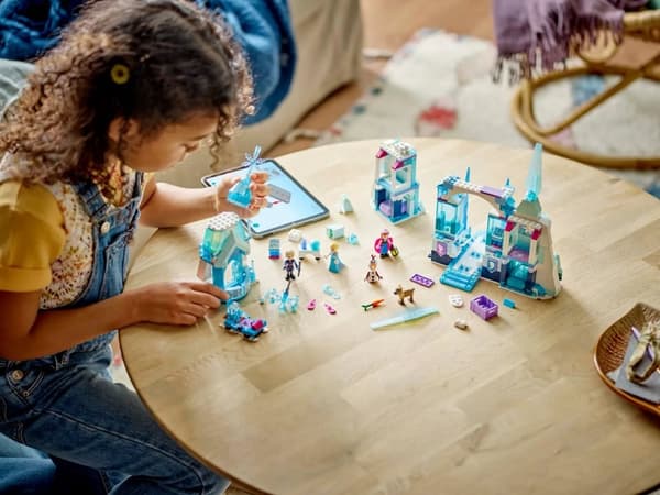 LEGO DISNEY 43244 Elsas ispalads