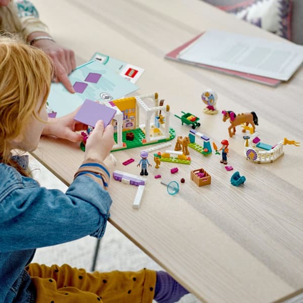 LEGO Friends 41746 Hevoskoulutus Tallihevoset Hevonen