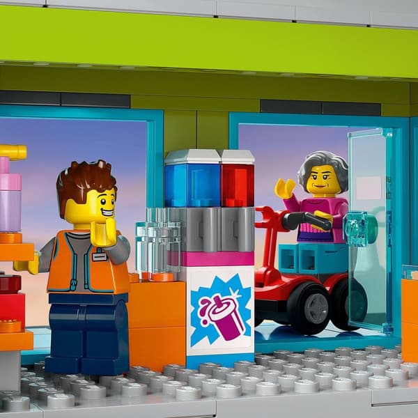 LEGO City 60365 Lejlighedsbygning Hus Hytte By