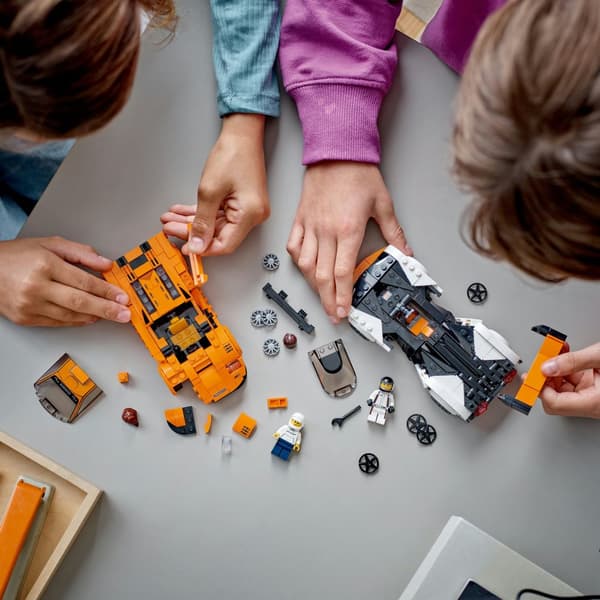 LEGO Speed Champions 76918 McLaren Solus GT og McLaren F1 LM