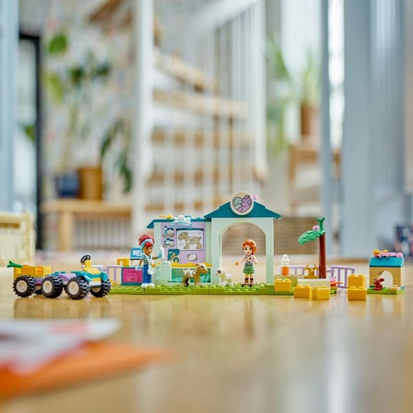 LEGO Friends 42632 Dyreklinik med Dyr