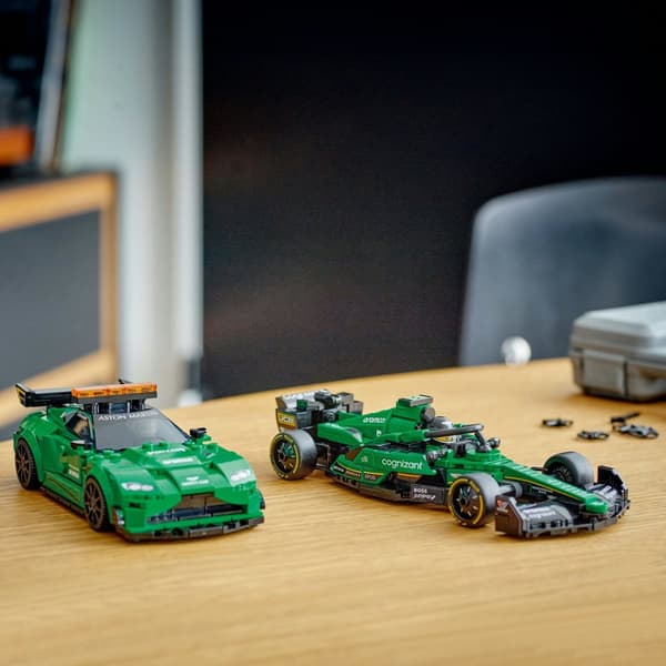 LEGO Speed Champions 76925 Aston Martin Safety Car och AMR23
