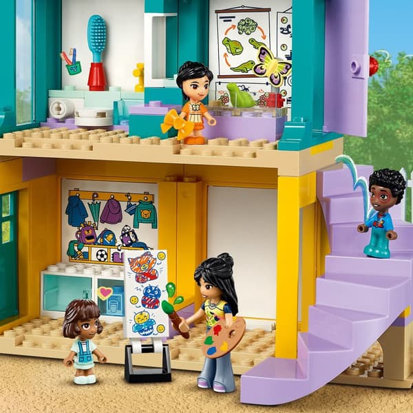 LEGO Friends 42636 Venner 42636 Heartlake Town Børnehave