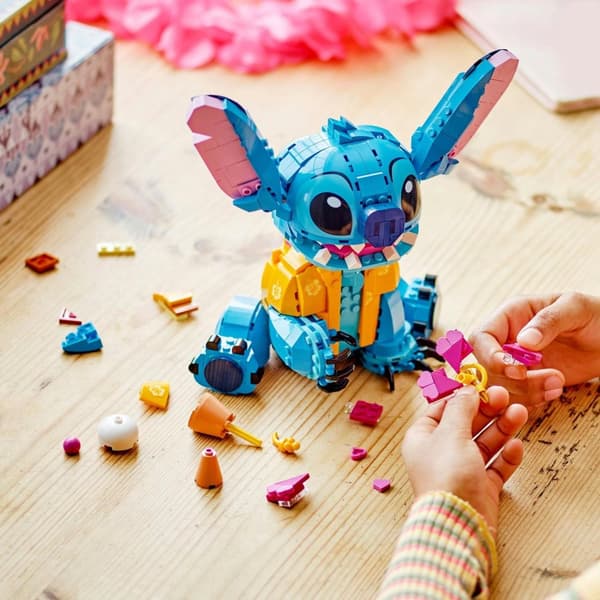 LEGO DISNEY STITCH 43249 FIGURKARAKTÄRSSET 2024 FLYTTBAR