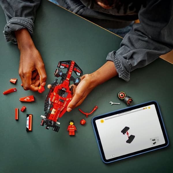 LEGO Speed Champions 77242 Ferrari SF-24 F1 racerbil
